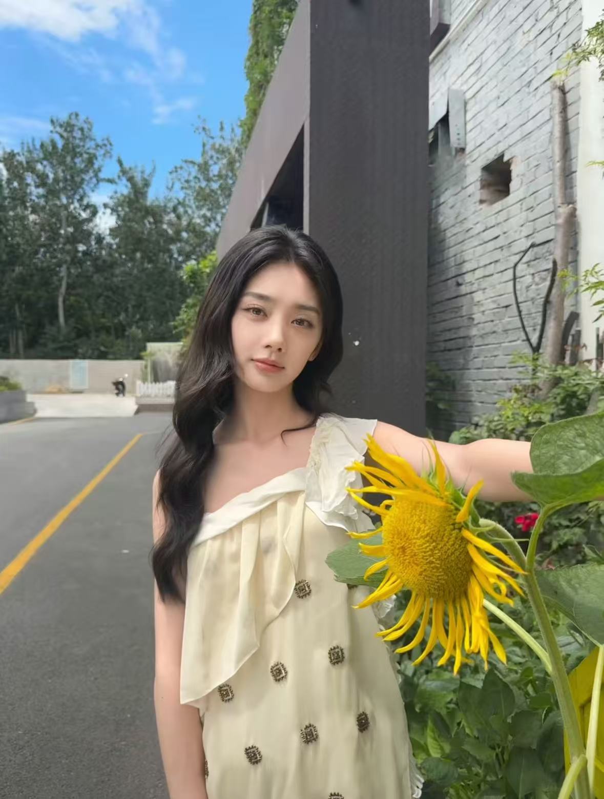 王影璐